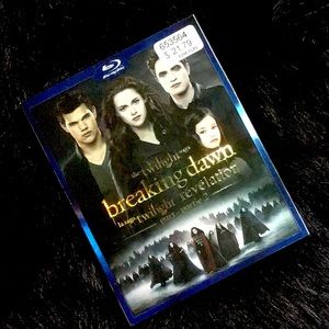 Breaking Dawn Twilight Saga Part 2 Blu-ray Movie